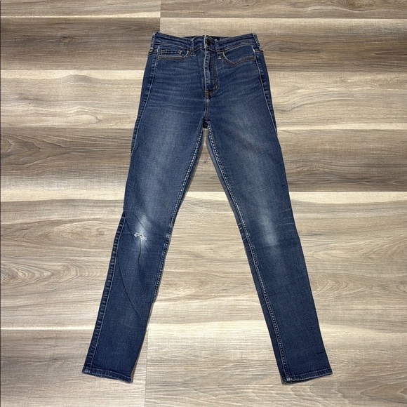 🏁 Hollister super high-rise skinny blue denim jeans size 25 - Picture 1 of 9